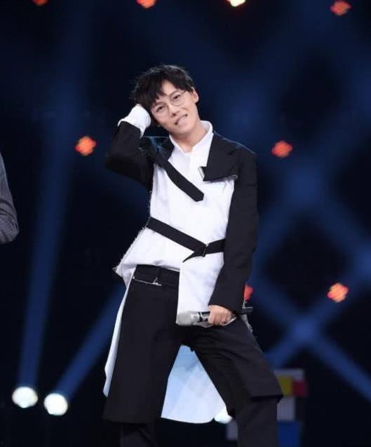 搞笑歌手 网红排行榜,笑料百出！盘点搞笑歌手与网红界的风云人物