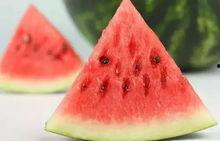 玫瑰爱心吃瓜蛋糕啤酒,夏日里的甜蜜狂欢盛宴