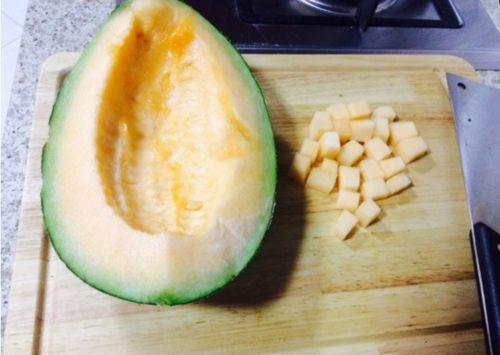 怎样选哈密瓜吃